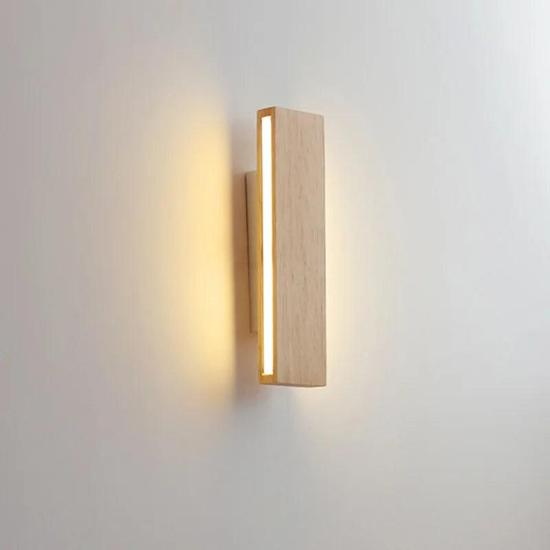 Rotating wooden LED wall light - vue 4 sur 9