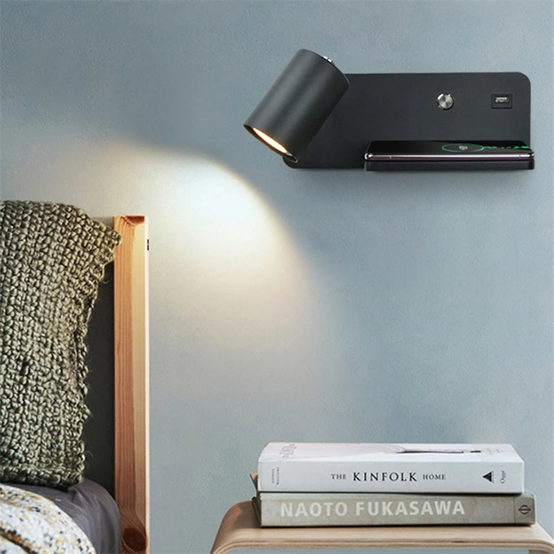 Modern LED wall light with USB and wireless charging - vue 5 sur 10