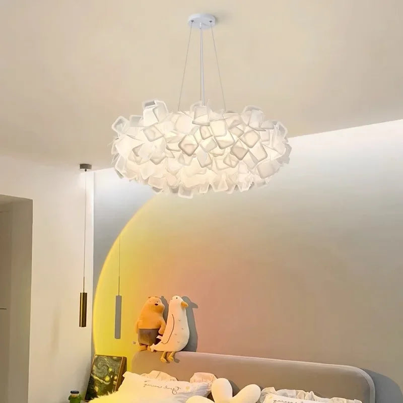 Modern feather LED chandelier with eye protection - vue 10 sur 10
