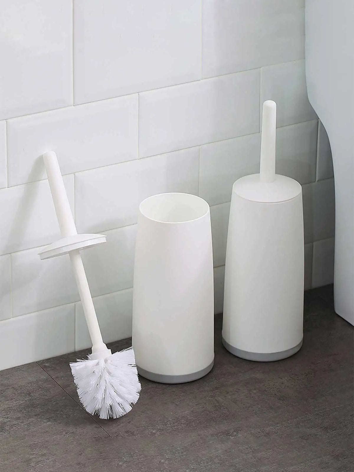 anti-splash cleaning brush for bathroom