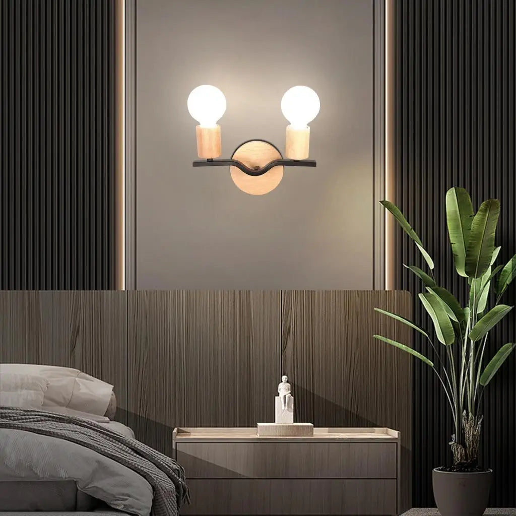Two-head wall light in wood and iron loft style - vue 6 sur 8