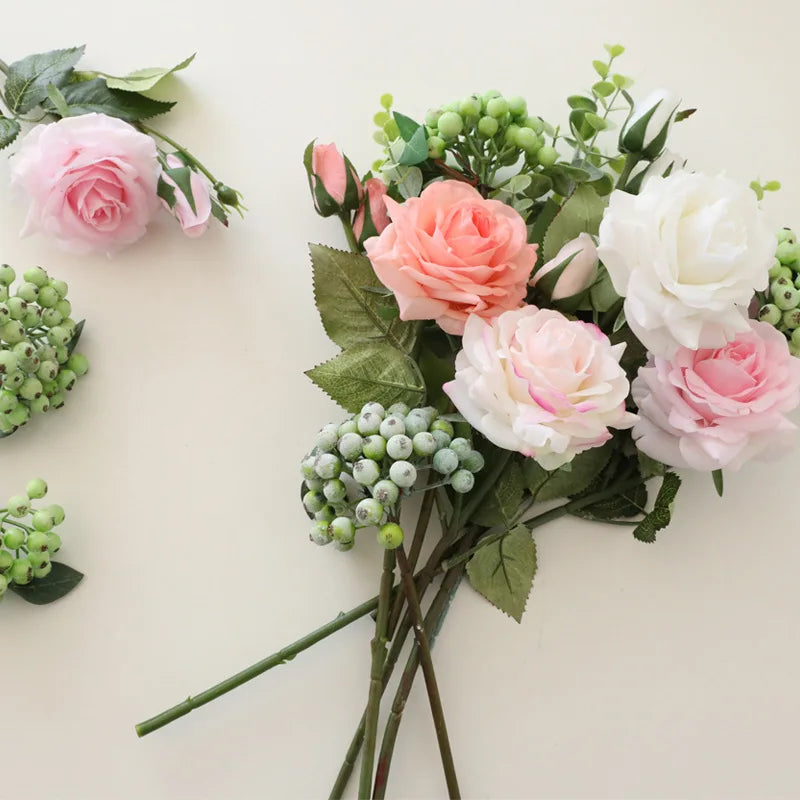 Artificial rose bouquet for weddings and decoration