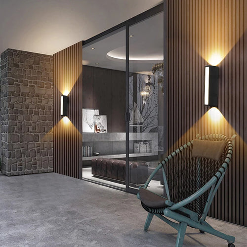 Modern waterproof LED wall light for indoor and outdoor use - vue 2 sur 10