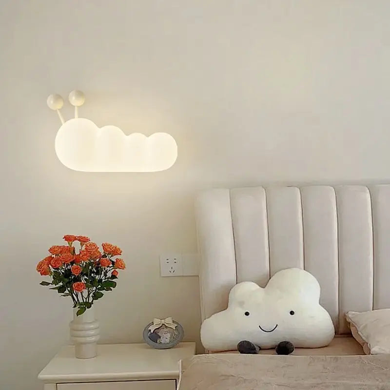 Nordic children's LED wall light with animal, moon and sun designs - vue 3 sur 13