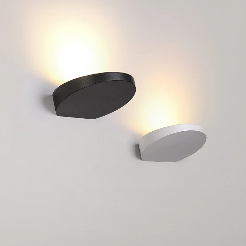 Modern LED wall light for indoor decoration