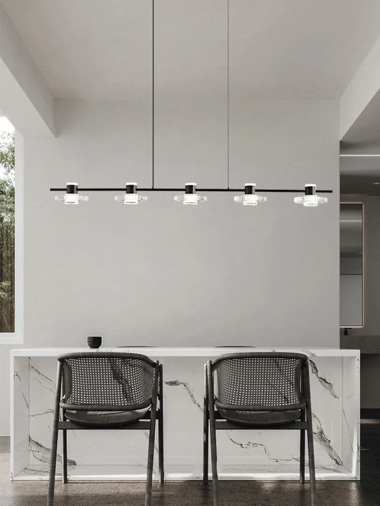 Minimalist brass pendant light for elegant lighting - vue 3 sur 9