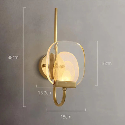 Luxury brass and crystal LED wall light with modern design - vue 3 sur 7