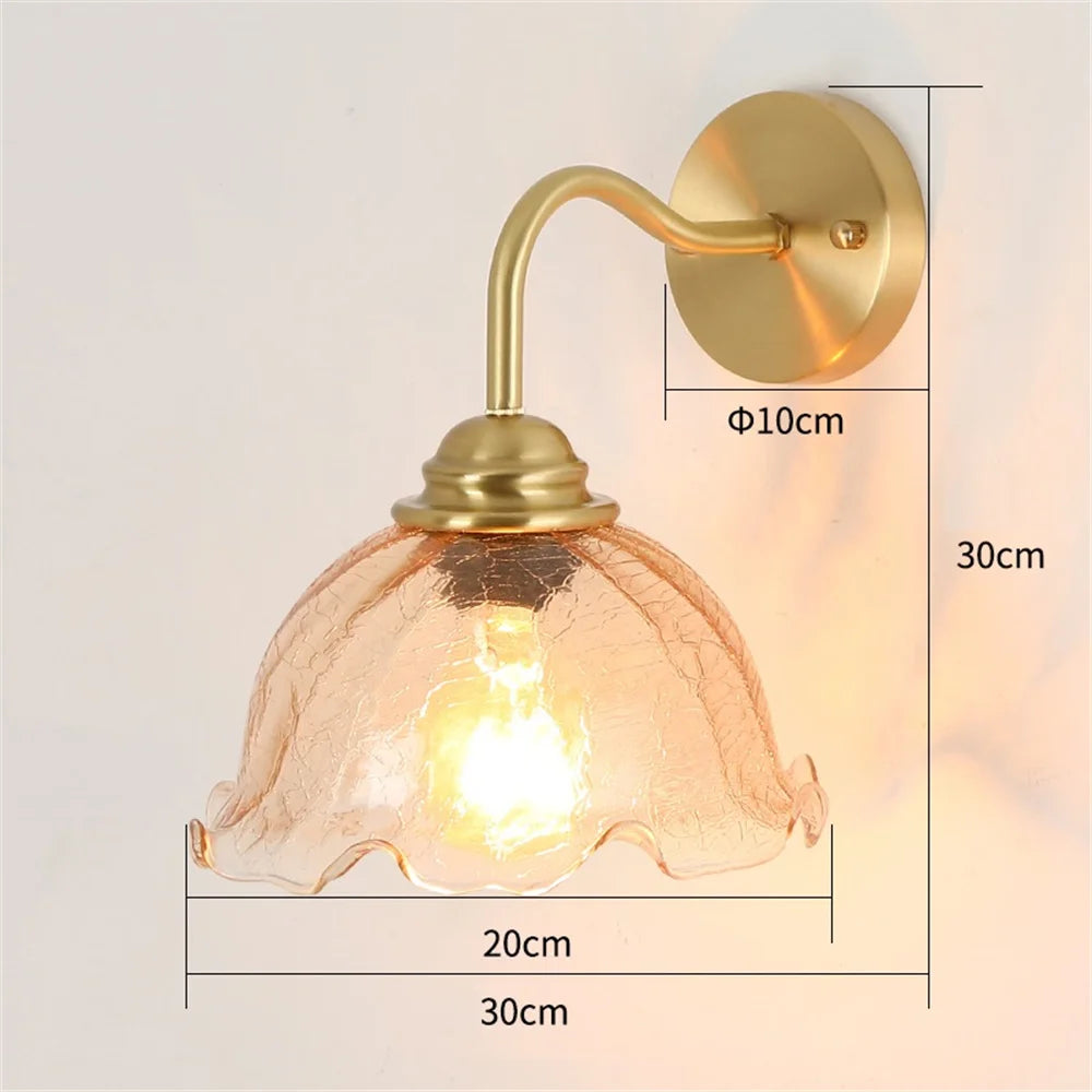 Nordic vintage wall light in brass and crackle glass