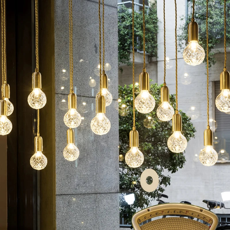 Elegant glass chandelier for restaurant and bar - vue 4 sur 16