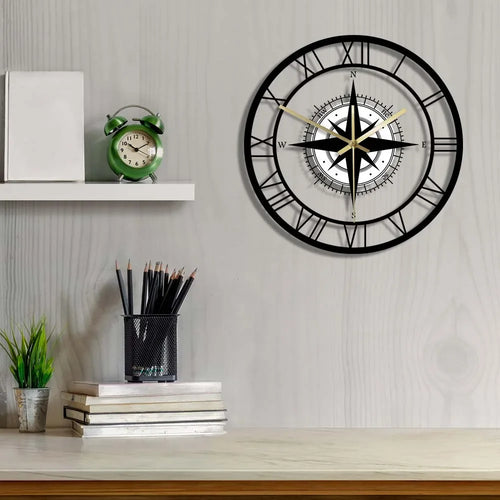 silent wall clock with compass and direction map - vue 4 sur 7