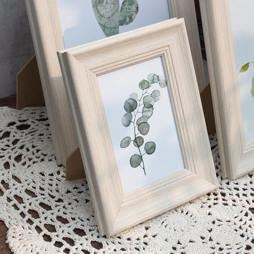Simple wall photo frame for stylish interior decor - vue 6 sur 10