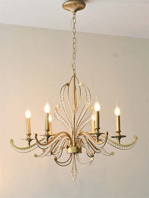 Antique gold metal chandelier with crystal decoration - vue 8 sur 8
