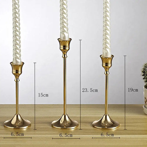 Brass gold candlestick set for festive decorations - vue 6 sur 26