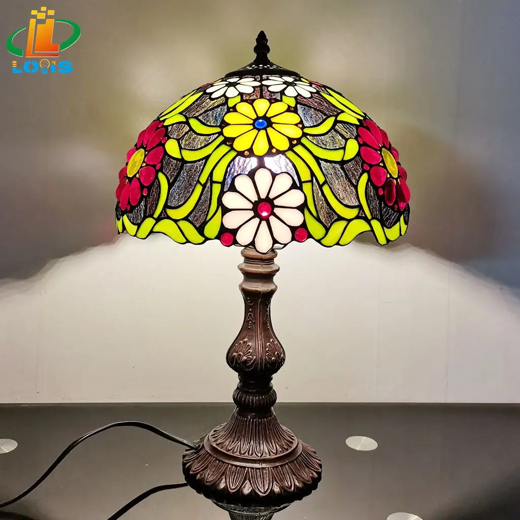 Tiffany style retro glass vintage bedside lamp