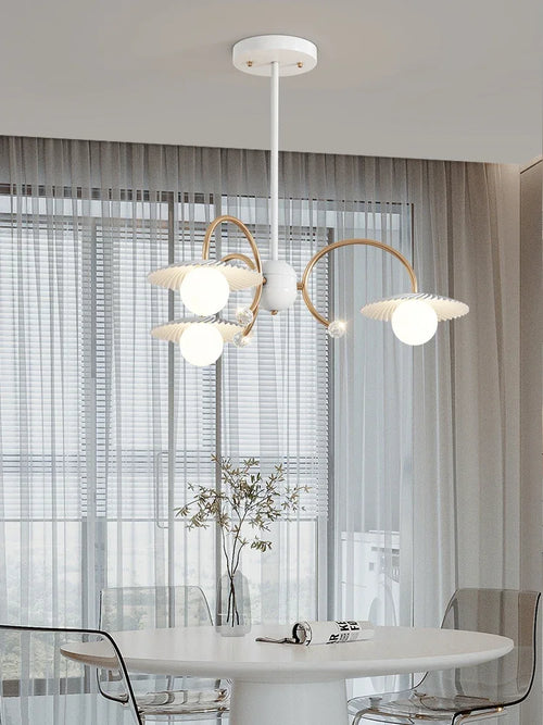 Modern glass chandelier for creative and artistic interior decoration - vue 5 sur 12