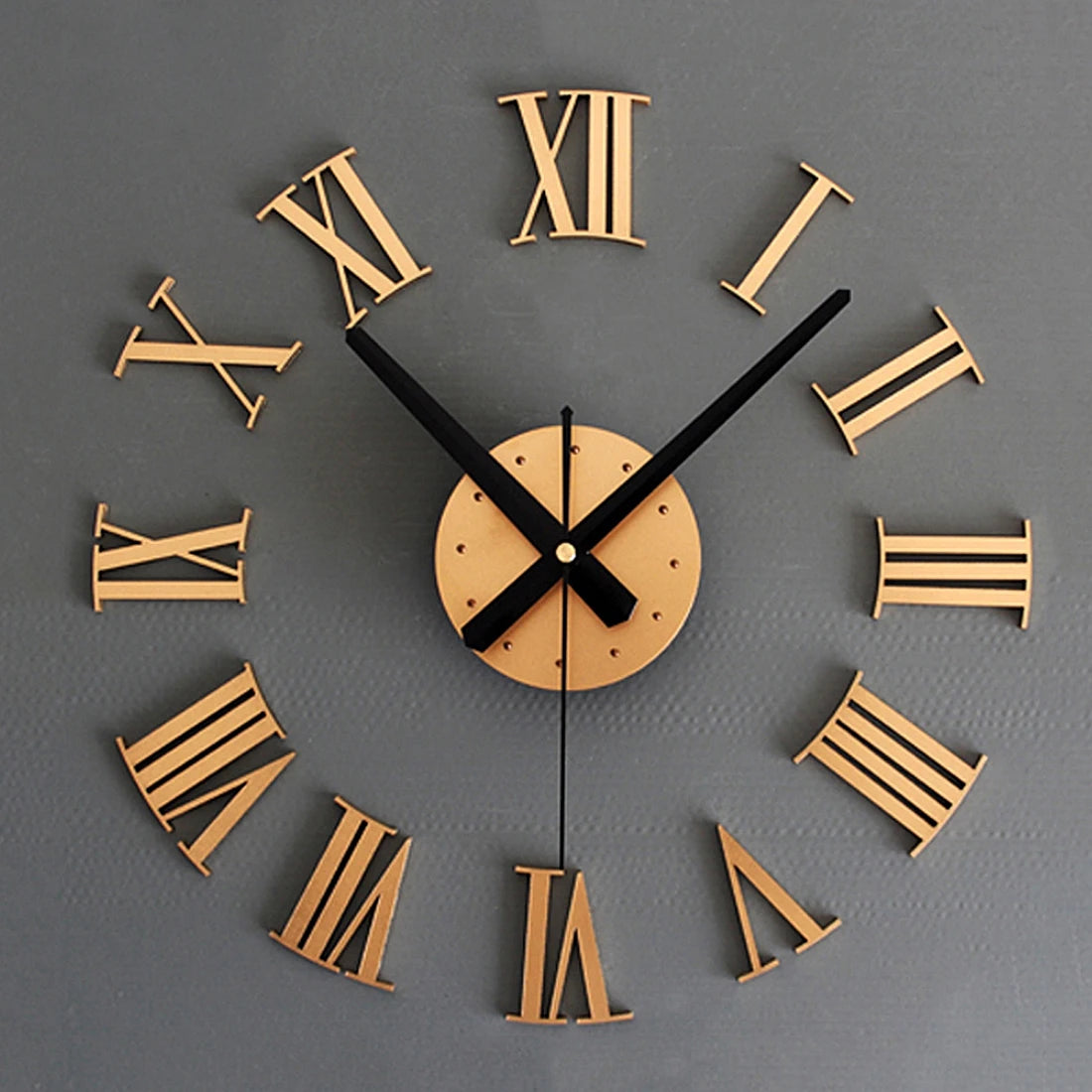 3D wall clock with Roman numerals to personalize artistic decoration