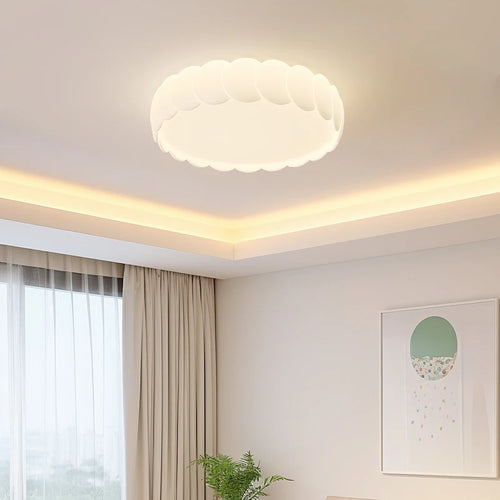Modern elegant round ceiling light with simple design - vue 2 sur 8