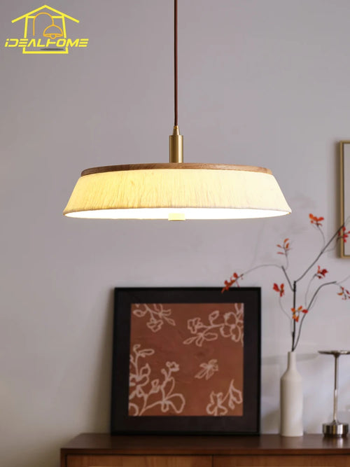 Japanese wabi-sabi rice paper pendant light with solid wood for indoor lighting - vue 2 sur 9