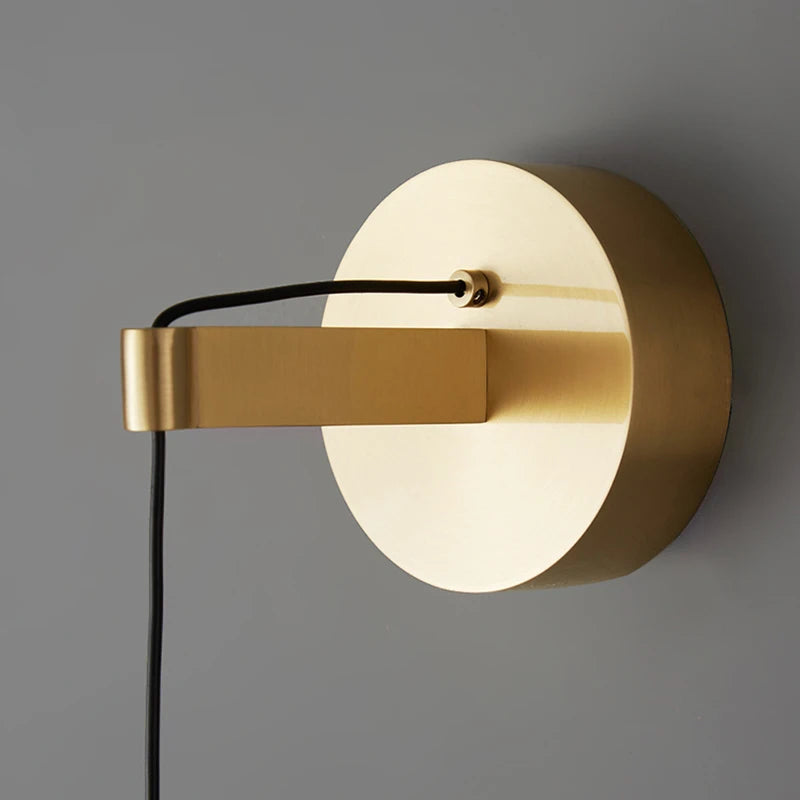 Luxury copper LED wall light with adjustable height and warm ambience - vue 5 sur 7