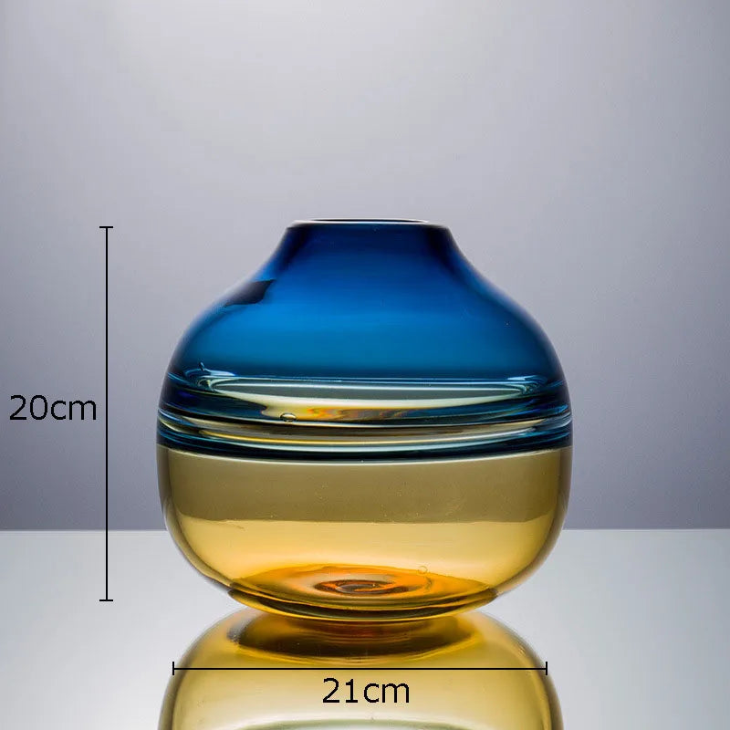 gradient glass vase for modern floral decoration - vue 7 sur 9