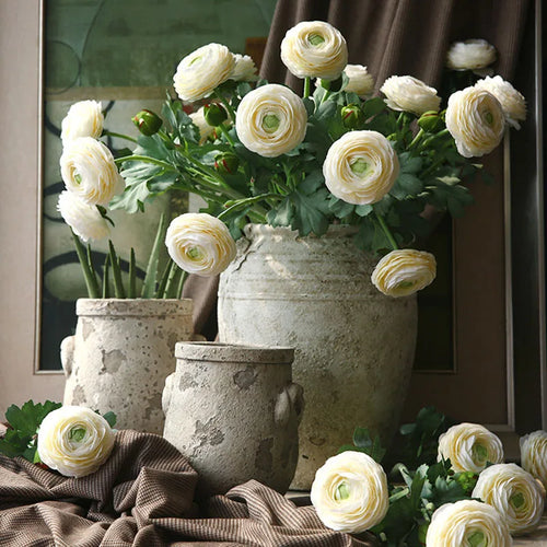 Silk artificial buttercup flower heads for wedding decoration - vue 2 sur 10