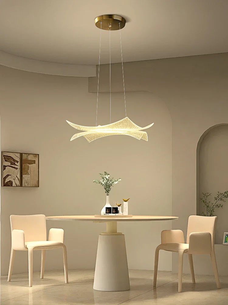 Creative luxury acrylic chandelier with decorative LED lighting - vue 3 sur 8