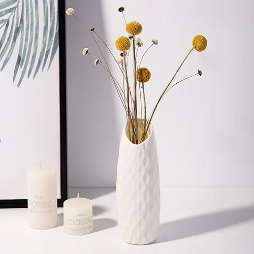 Nordic plastic vase for modern decorative flowers - vue 7 sur 12