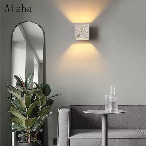 Decorative minimalist industrial style cement LED wall light - vue 3 sur 10