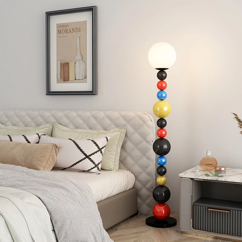 Modern floor lamp with colourful beads and glass shade - vue 3 sur 9
