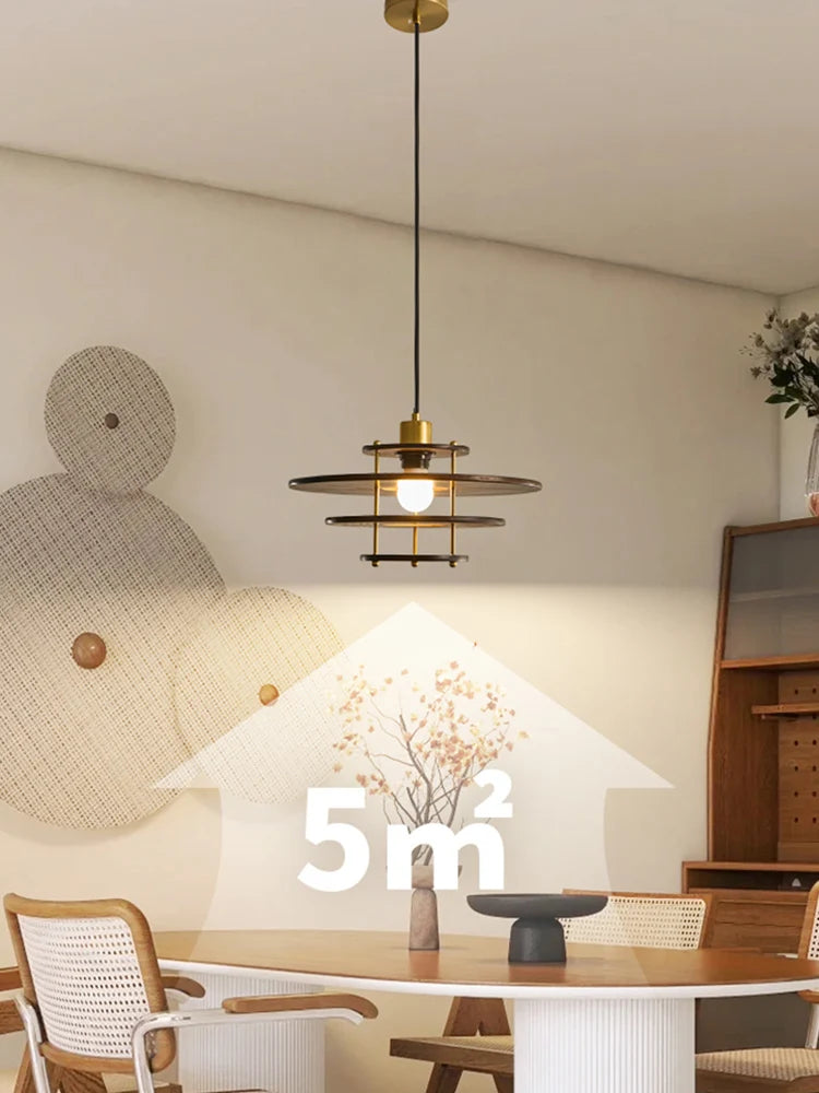 Solid wood medieval style chandelier for restaurant and bar - vue 5 sur 10