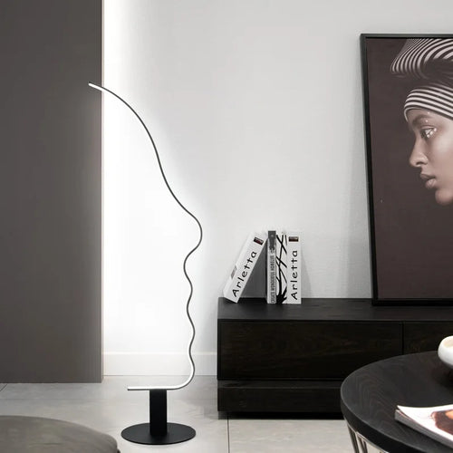 Modern minimalist floor lamp for creative indoor lighting - vue 5 sur 7