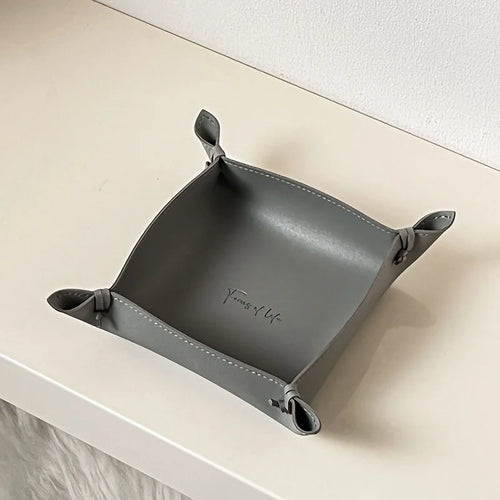 Leather storage tray for dice, jewellery and keys - vue 10 sur 14