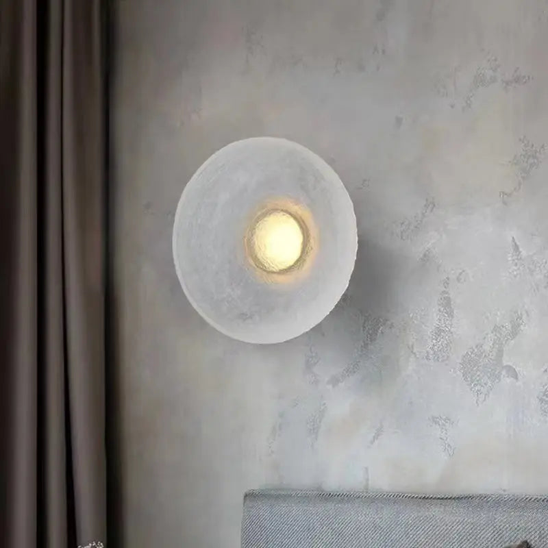 Postmodern circular wall light transparent resin for living room, bedroom, hotel or corridor - vue 8 sur 9