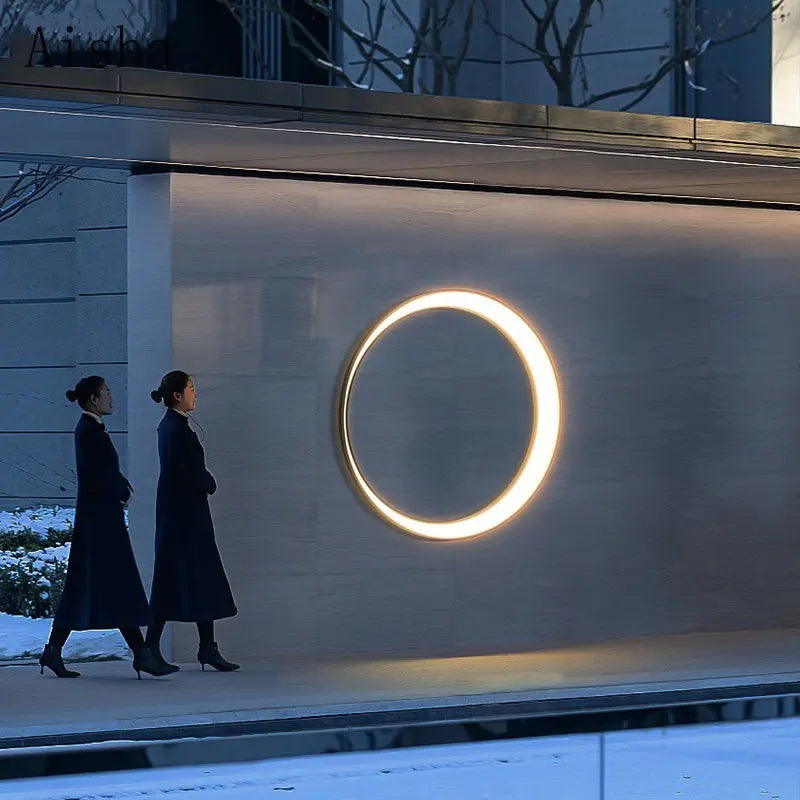 Modern waterproof outdoor wall light in round terracotta moon design - vue 3 sur 7