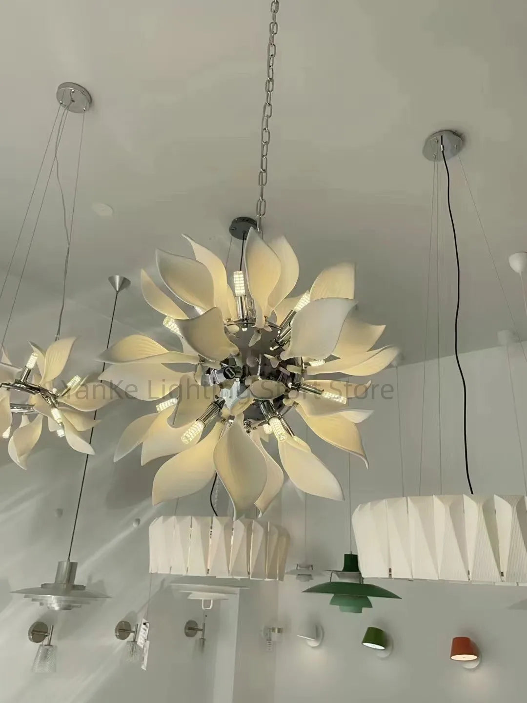 Modern nordic LED chandelier for hotels and villas - vue 3 sur 10