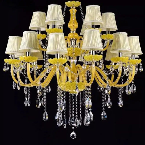 Elegant modern crystal chandelier for weddings - vue 5 sur 13
