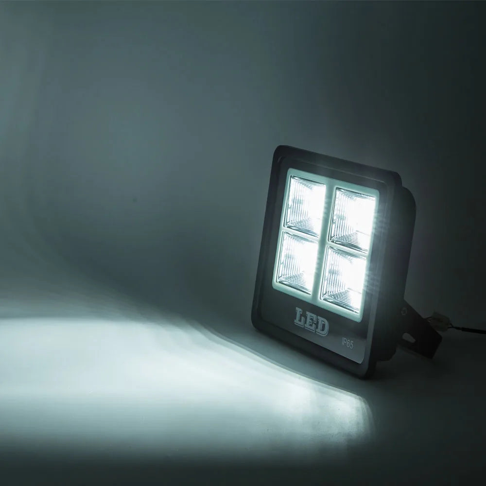 Waterproof outdoor LED floodlight for garden lighting