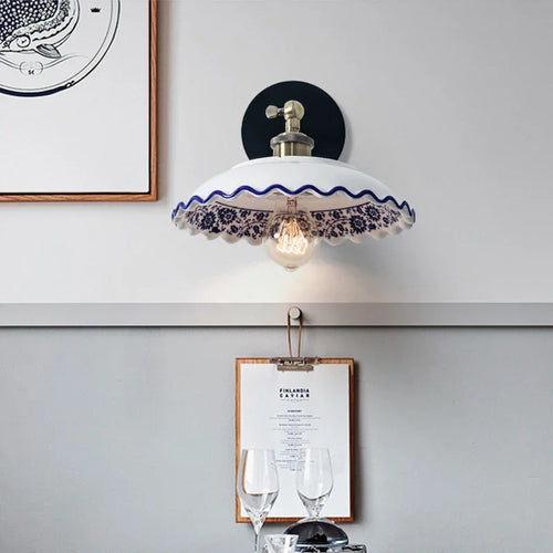 Modern retro porcelain wall light for interior decor - vue 6 sur 9