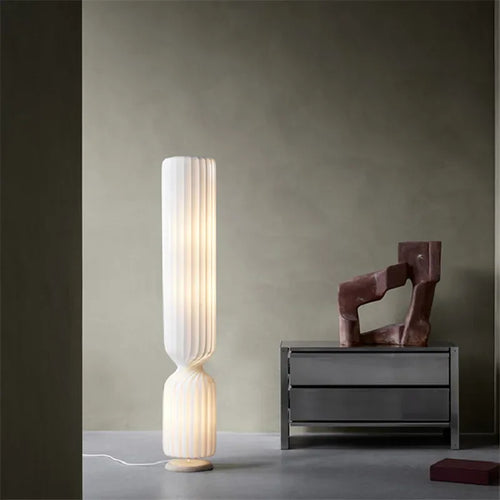 Fabric floor lamp for modern and elegant lighting - vue 2 sur 13