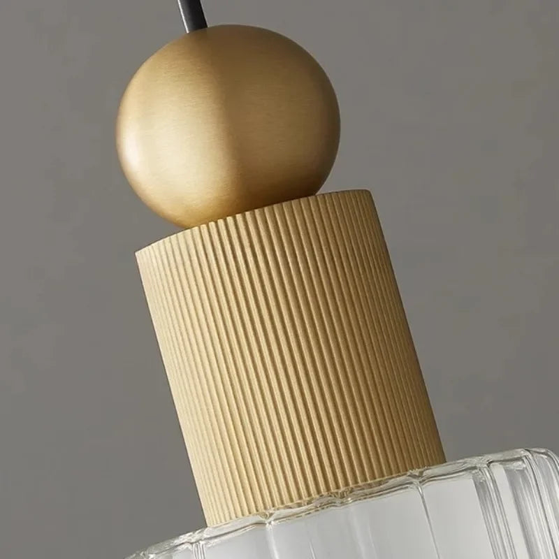 Modern gold brass pendant light for elegant interiors - vue 6 sur 8