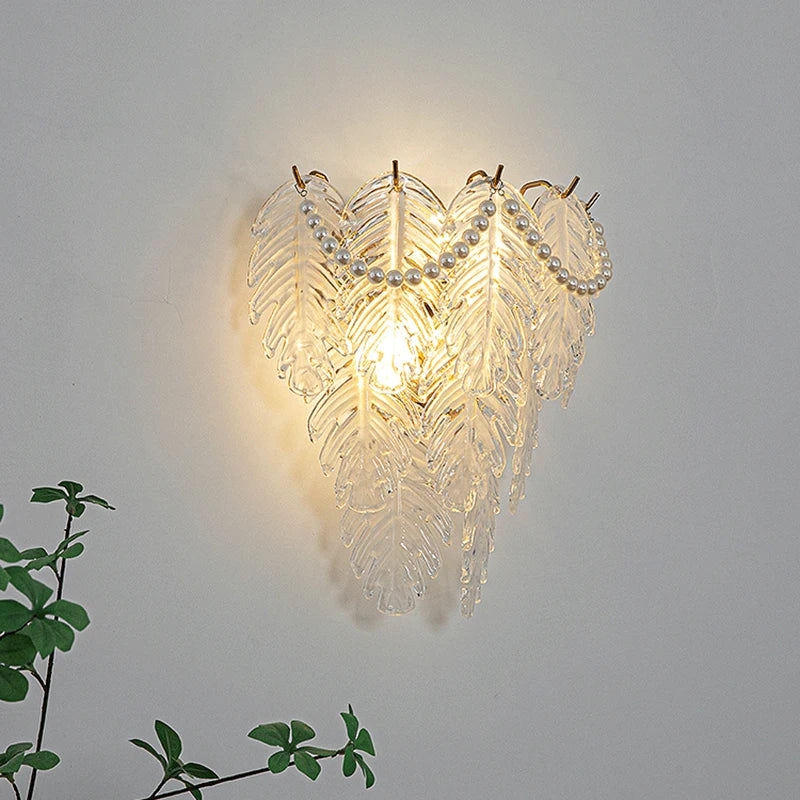 Luxury glass LED wall light with nature-inspired patterns - vue 3 sur 15