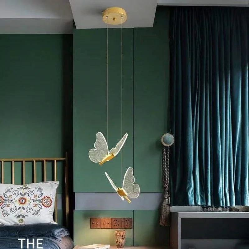 Butterfly LED acrylic chandelier pendant light for home décor - vue 3 sur 12