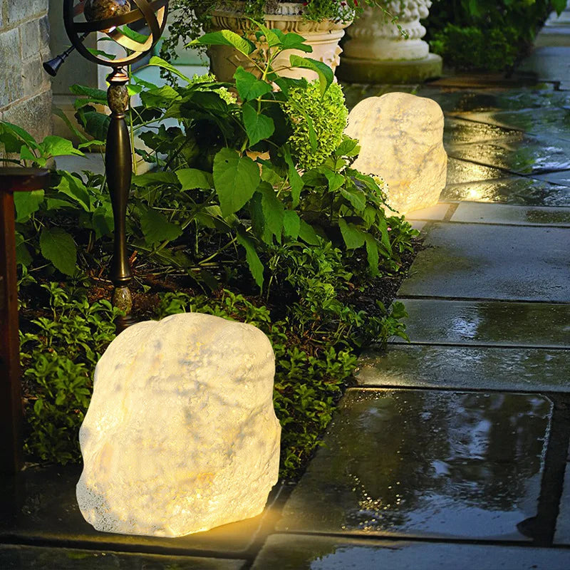 Decorative waterproof resin rockery outdoor post light - vue 4 sur 9