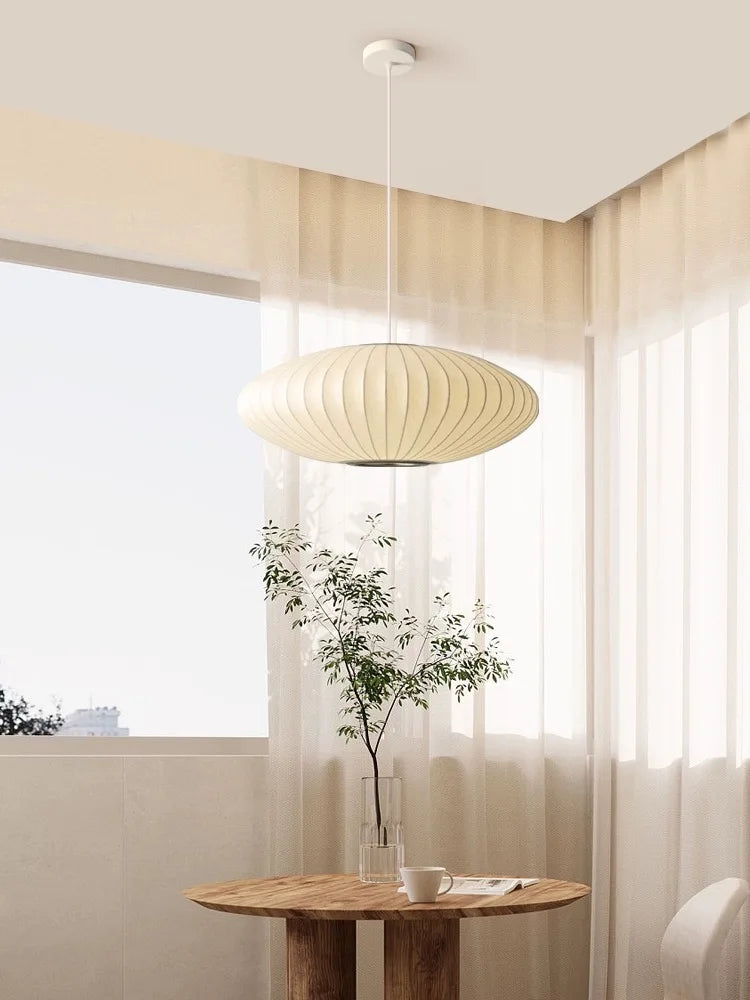 Modern silk pendant light wabi sabi style for interior decor - vue 3 sur 10