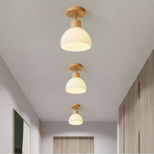 Modern pendant light with glass shade for kitchen island - vue 4 sur 11