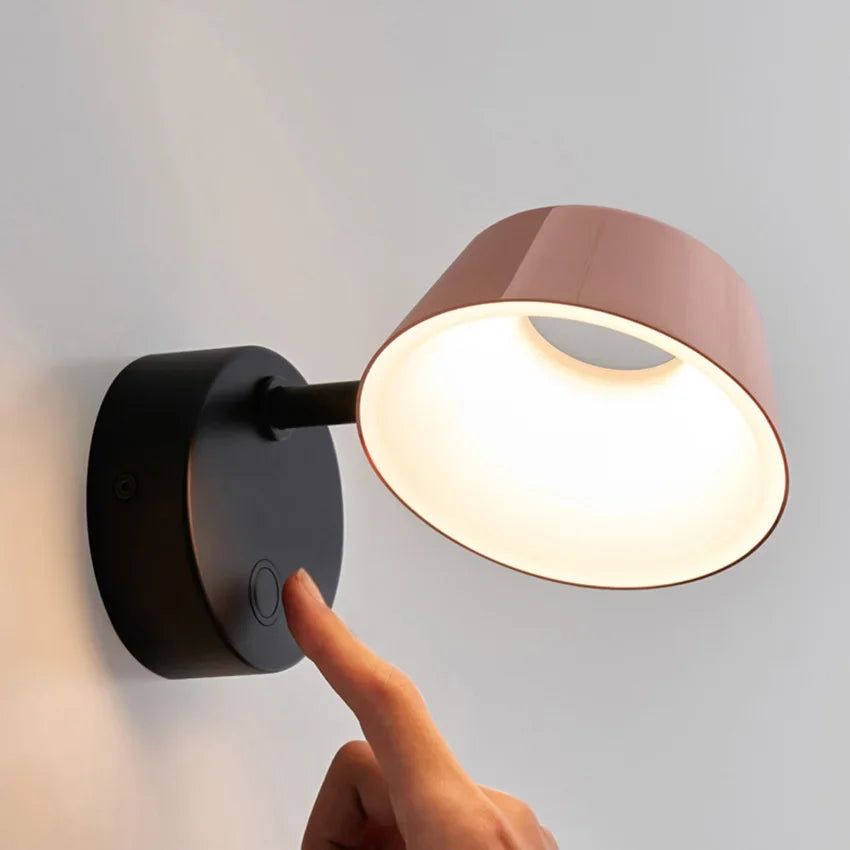 Modern rotating aluminium wall light with switch for indoor lighting