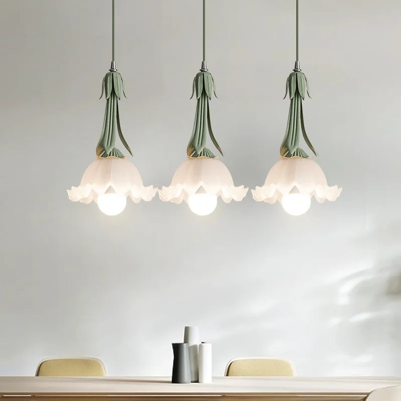 French style glass chandelier with decorative flowers for indoor use - vue 4 sur 10