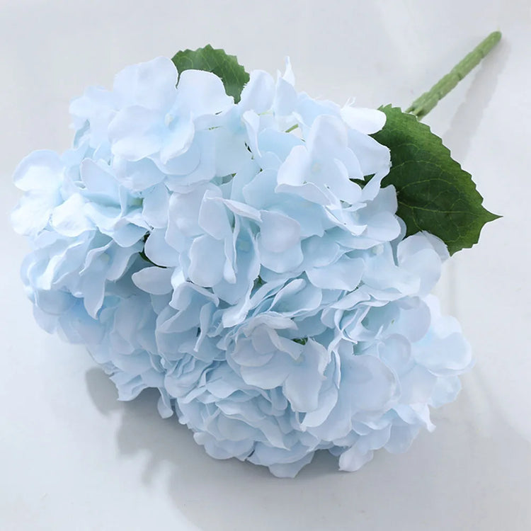 Artificial silk hydrangea bouquet for event decoration