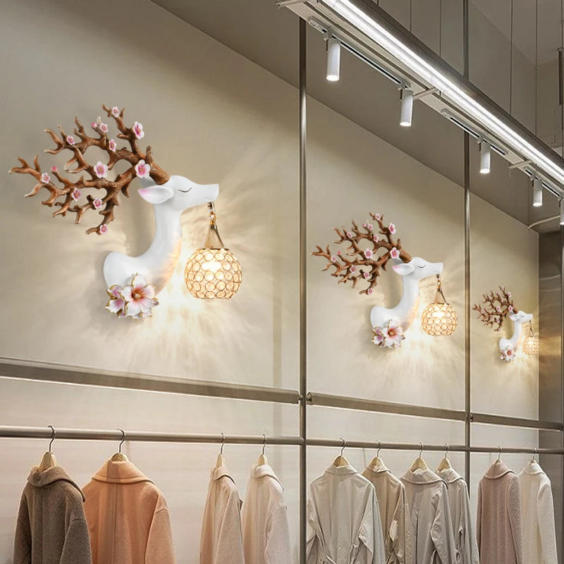 Modern resin wall light with Chinese style fortune deer - vue 4 sur 10
