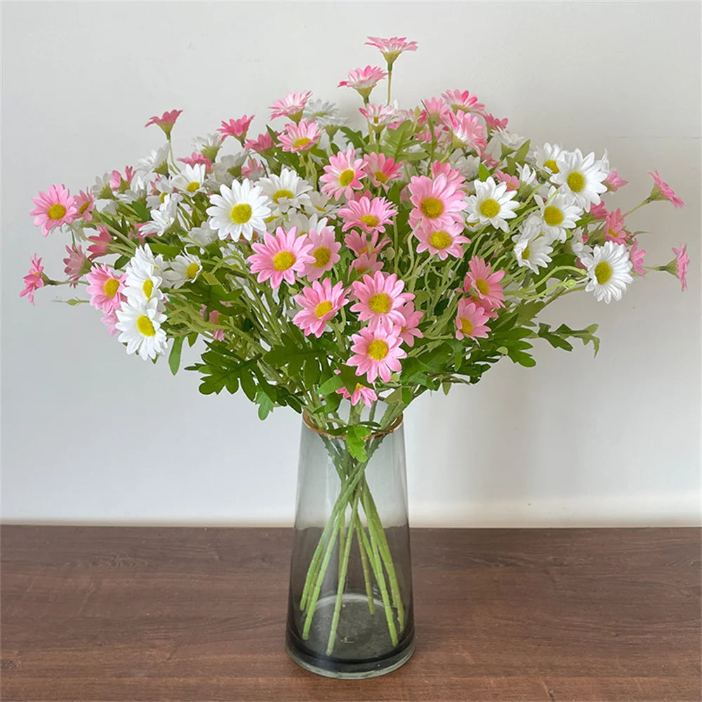 Artificial daisy flowers for wedding decor and crafts